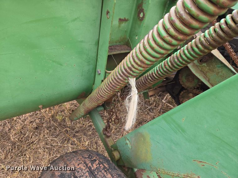 image for item ET5336 John Deere 240 swather / windrower