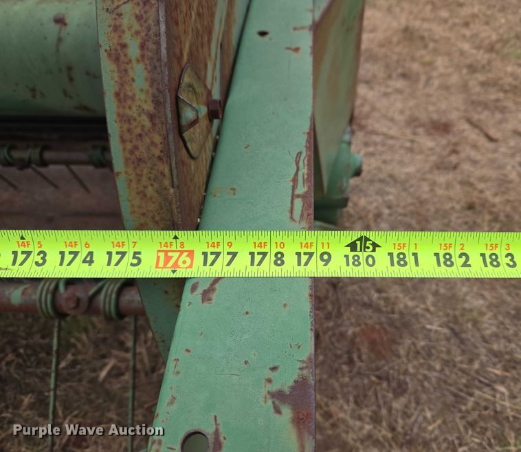 image for item ET5336 John Deere 240 swather / windrower