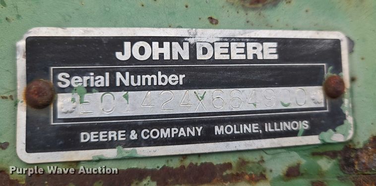 image for item ET5336 John Deere 240 swather / windrower