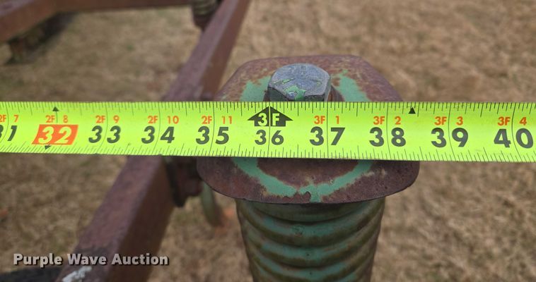 image for item ET5338 John Deere 1600 chisel