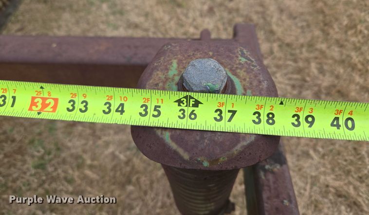 image for item ET5338 John Deere 1600 chisel