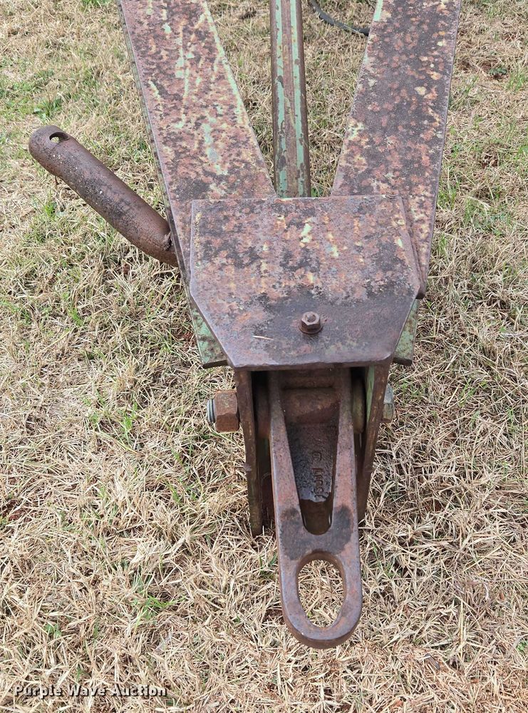 image for item ET5338 John Deere 1600 chisel