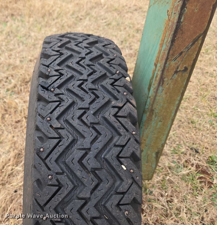 image for item ET5338 John Deere 1600 chisel