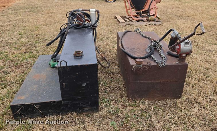 image for item ET5340 (2) fuel tanks