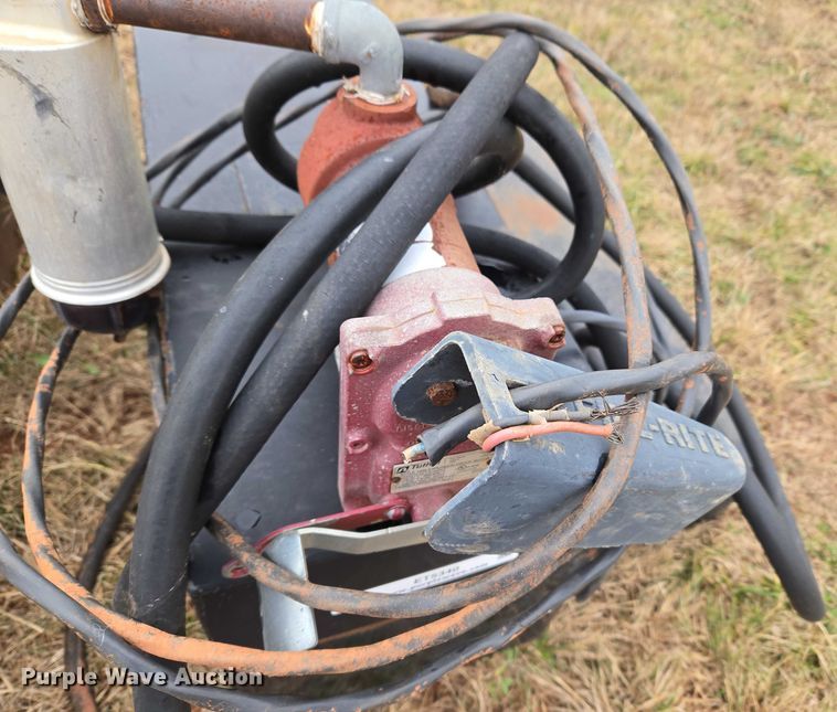 image for item ET5340 (2) fuel tanks