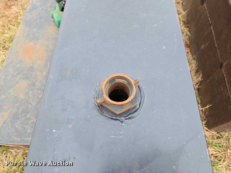 image for item ET5340 (2) fuel tanks