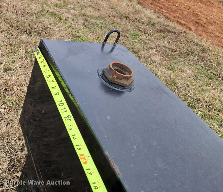 image for item ET5340 (2) fuel tanks