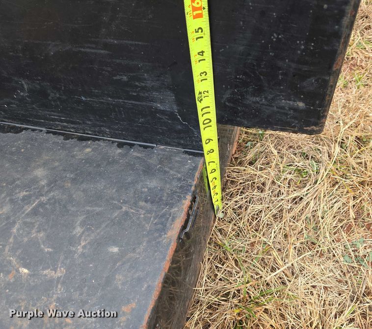 image for item ET5340 (2) fuel tanks