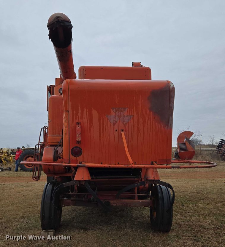 image for item ET5341 Massey Ferguson 510 combine