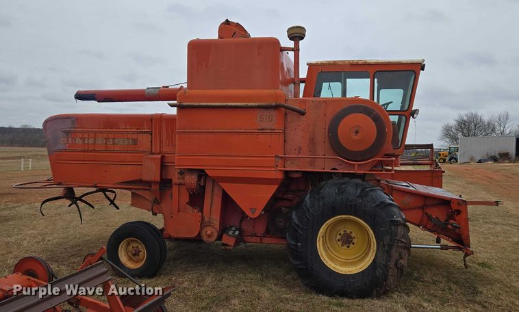 image for item ET5341 Massey Ferguson 510 combine