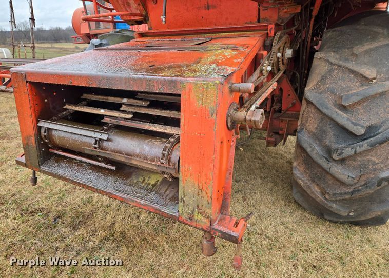 image for item ET5341 Massey Ferguson 510 combine