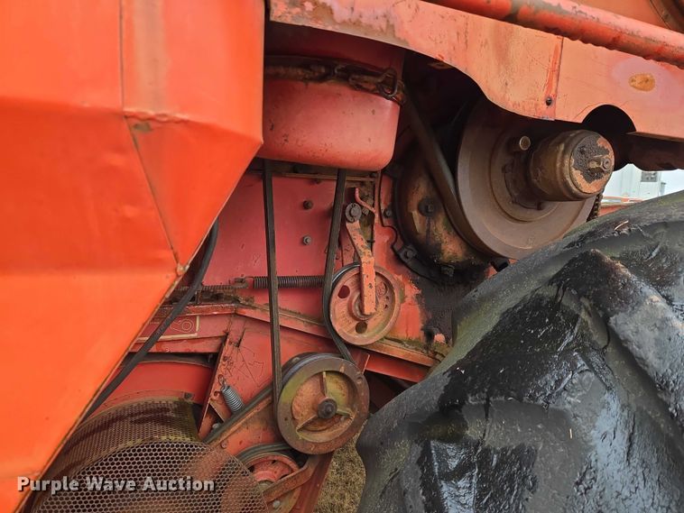 image for item ET5341 Massey Ferguson 510 combine