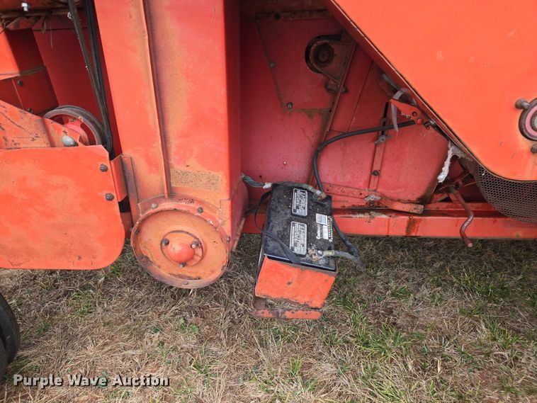image for item ET5341 Massey Ferguson 510 combine