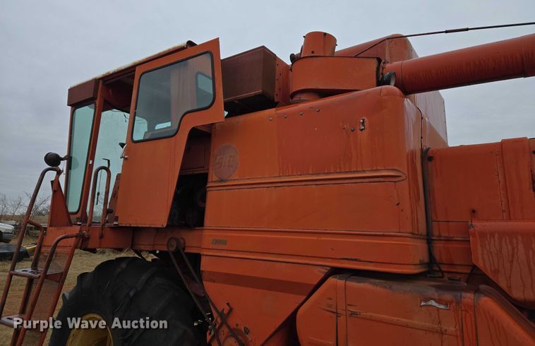 image for item ET5341 Massey Ferguson 510 combine