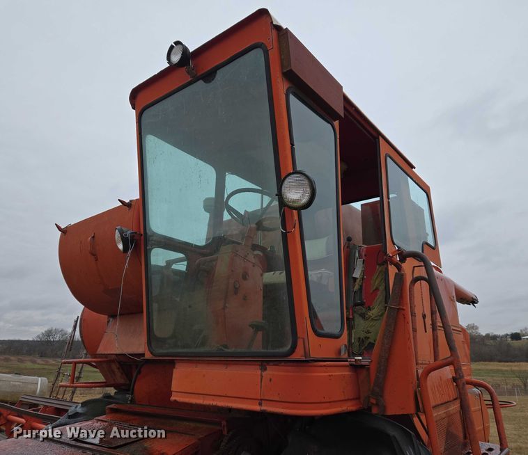 image for item ET5341 Massey Ferguson 510 combine