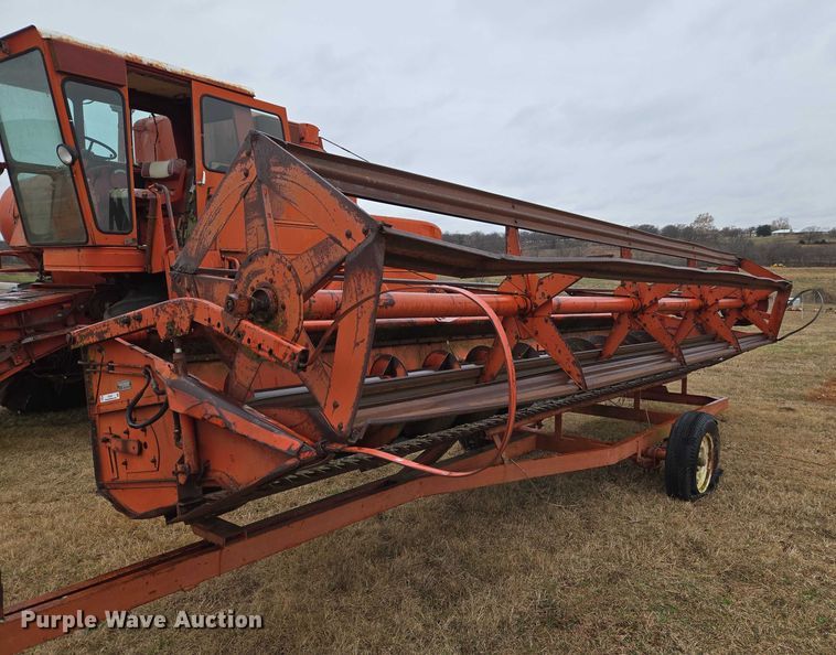 image for item ET5341 Massey Ferguson 510 combine