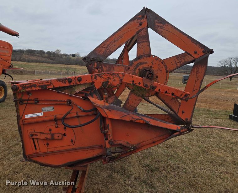 image for item ET5341 Massey Ferguson 510 combine