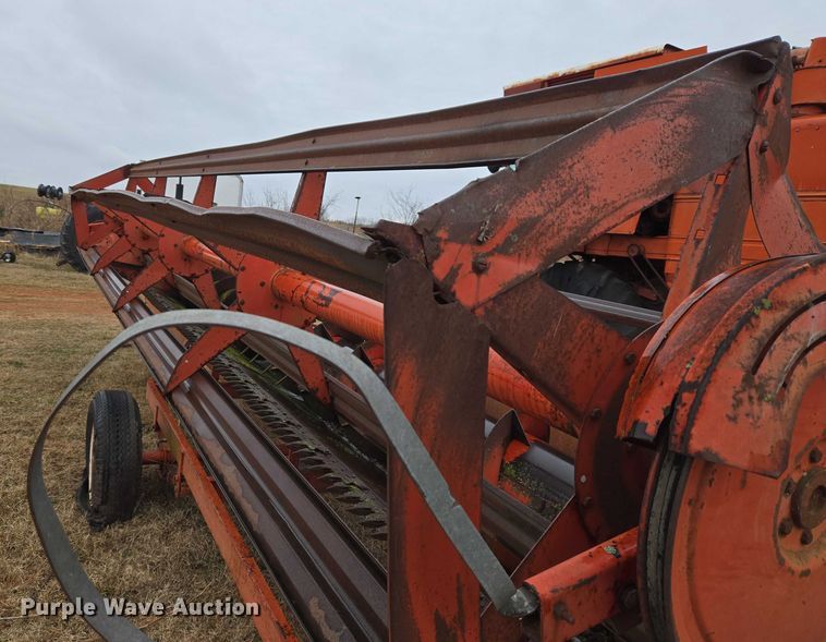image for item ET5341 Massey Ferguson 510 combine