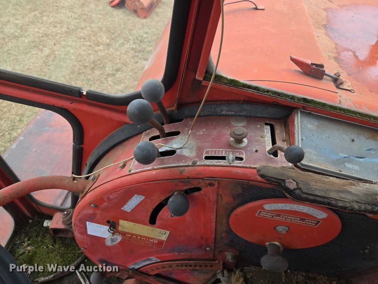 image for item ET5341 Massey Ferguson 510 combine