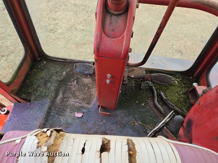 image for item ET5341 Massey Ferguson 510 combine