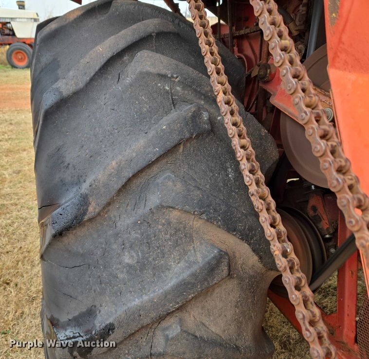 image for item ET5341 Massey Ferguson 510 combine