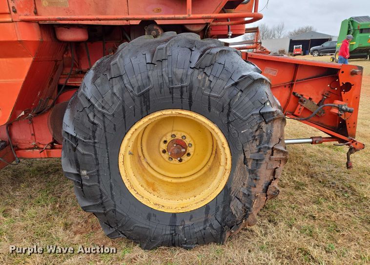 image for item ET5341 Massey Ferguson 510 combine