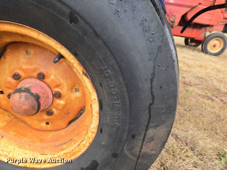 image for item ET5341 Massey Ferguson 510 combine