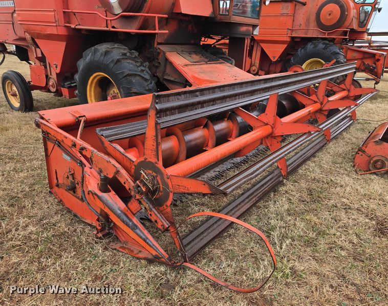 image for item ET5342 Massey Ferguson 410 combine