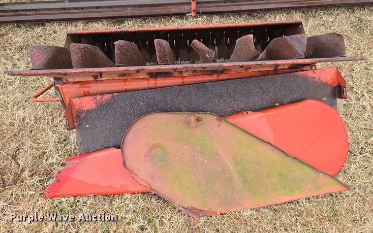 image for item ET5342 Massey Ferguson 410 combine