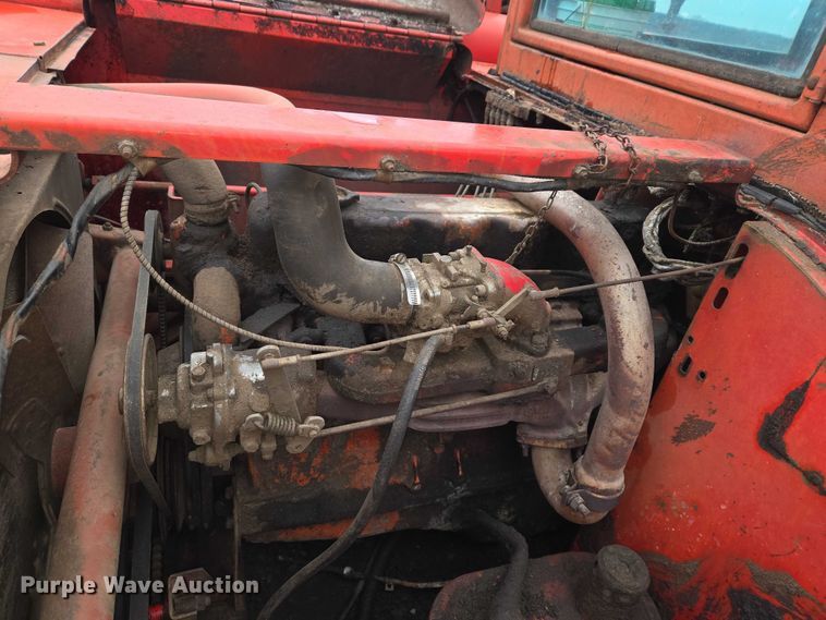 image for item ET5342 Massey Ferguson 410 combine