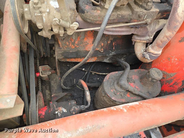 image for item ET5342 Massey Ferguson 410 combine