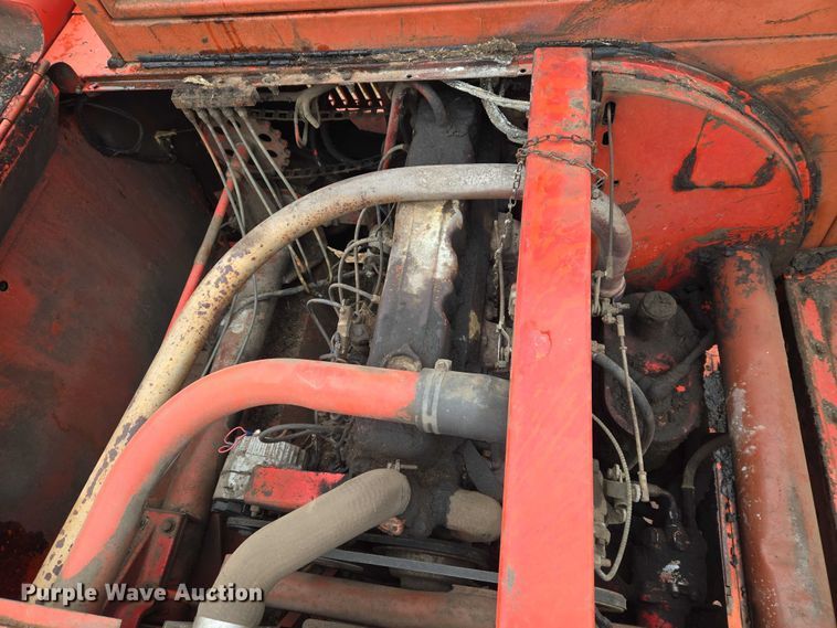 image for item ET5342 Massey Ferguson 410 combine
