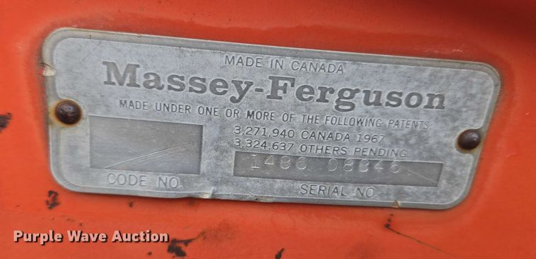 image for item ET5342 Massey Ferguson 410 combine