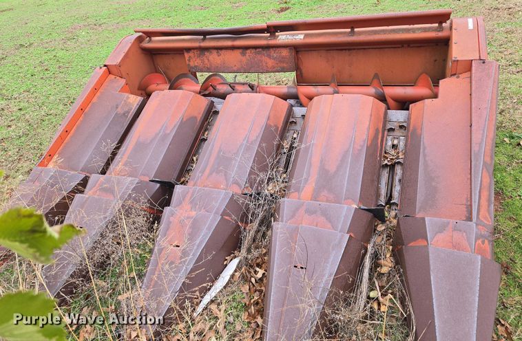 image for item ET5345 Massey Ferguson MF43 corn head