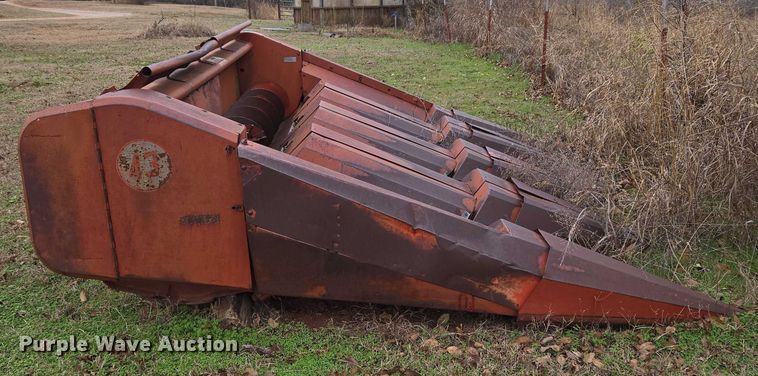 image for item ET5345 Massey Ferguson MF43 corn head