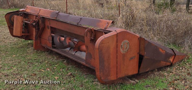 image for item ET5345 Massey Ferguson MF43 corn head