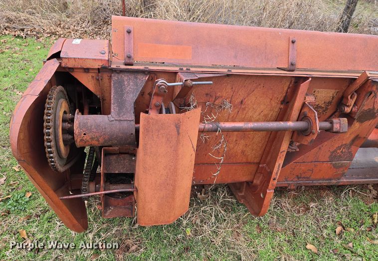 image for item ET5345 Massey Ferguson MF43 corn head