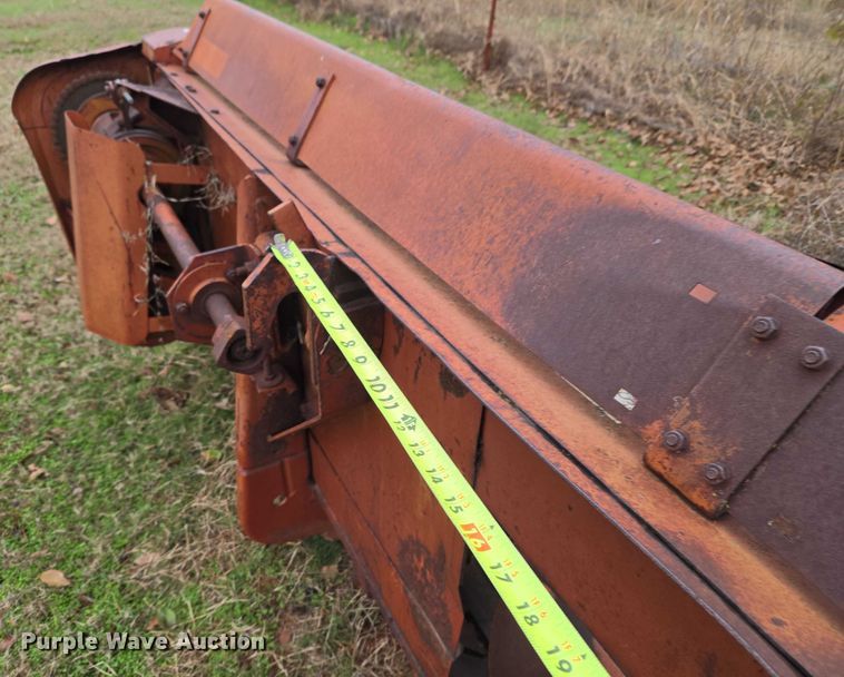 image for item ET5345 Massey Ferguson MF43 corn head