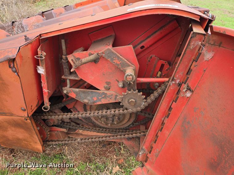 image for item ET5345 Massey Ferguson MF43 corn head