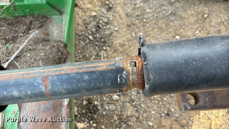 image for item ET5410 1990 John Deere 2355 tractor