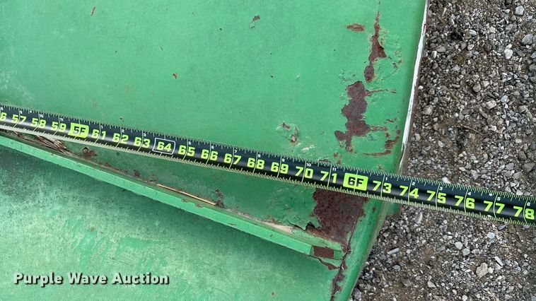 image for item ET5410 1990 John Deere 2355 tractor