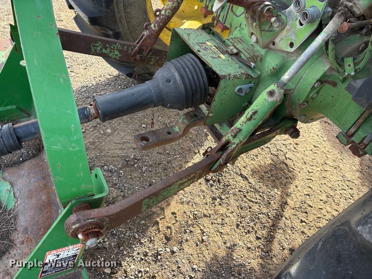 image for item ET5410 1990 John Deere 2355 tractor