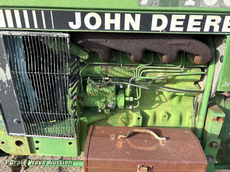 image for item ET5410 1990 John Deere 2355 tractor
