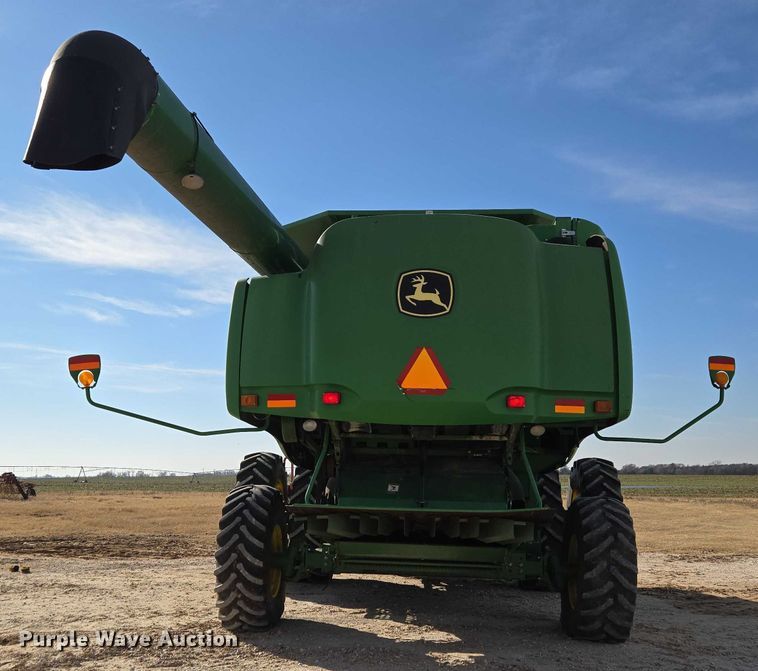 image for item ET5439 2008 John Deere 9770 STS combine