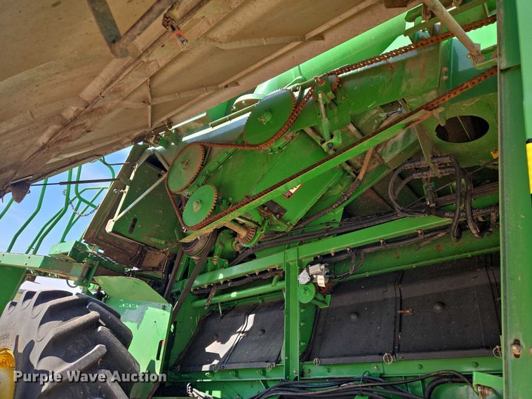 image for item ET5439 2008 John Deere 9770 STS combine