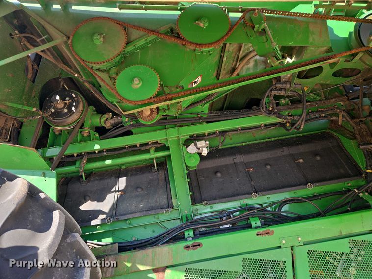 image for item ET5439 2008 John Deere 9770 STS combine