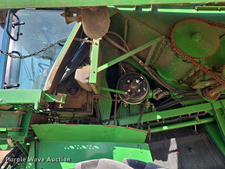 image for item ET5439 2008 John Deere 9770 STS combine