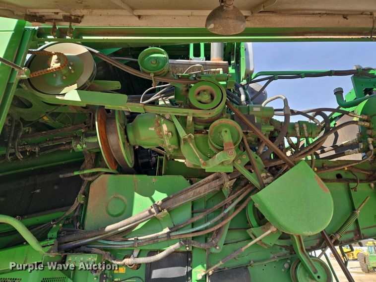 image for item ET5439 2008 John Deere 9770 STS combine