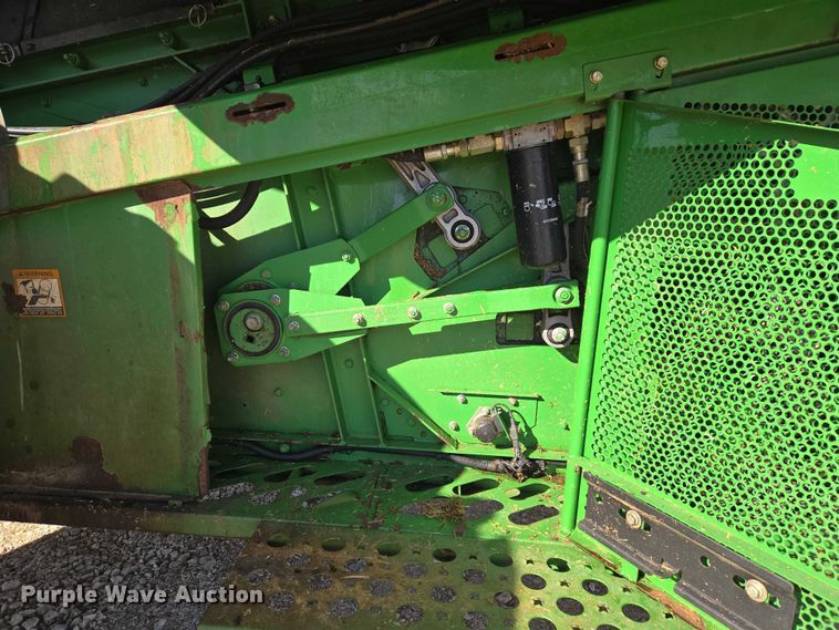 image for item ET5439 2008 John Deere 9770 STS combine