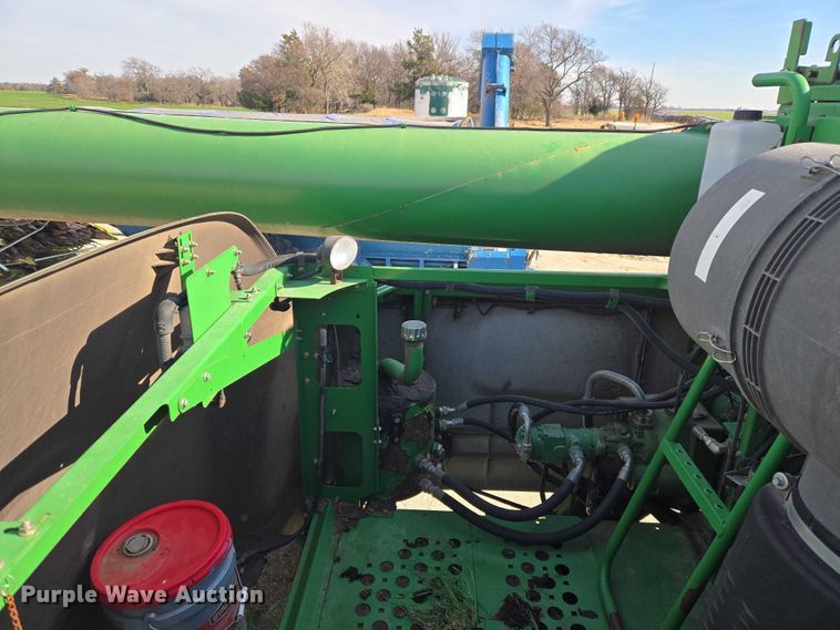 image for item ET5439 2008 John Deere 9770 STS combine